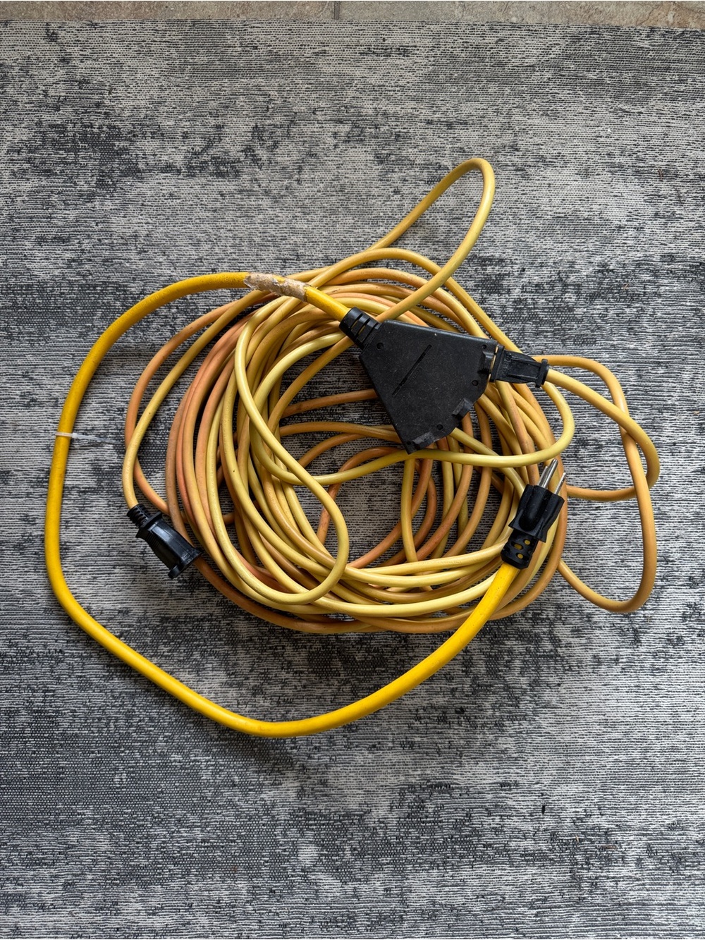 Heavy Duty Extension Cord 6m+ with 1-to-3 Plug Splitter